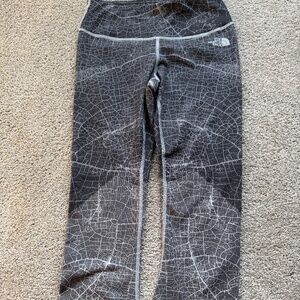 The North Face Leggings Crop Pants Flashdry Black/Gray - Women’s SMALL